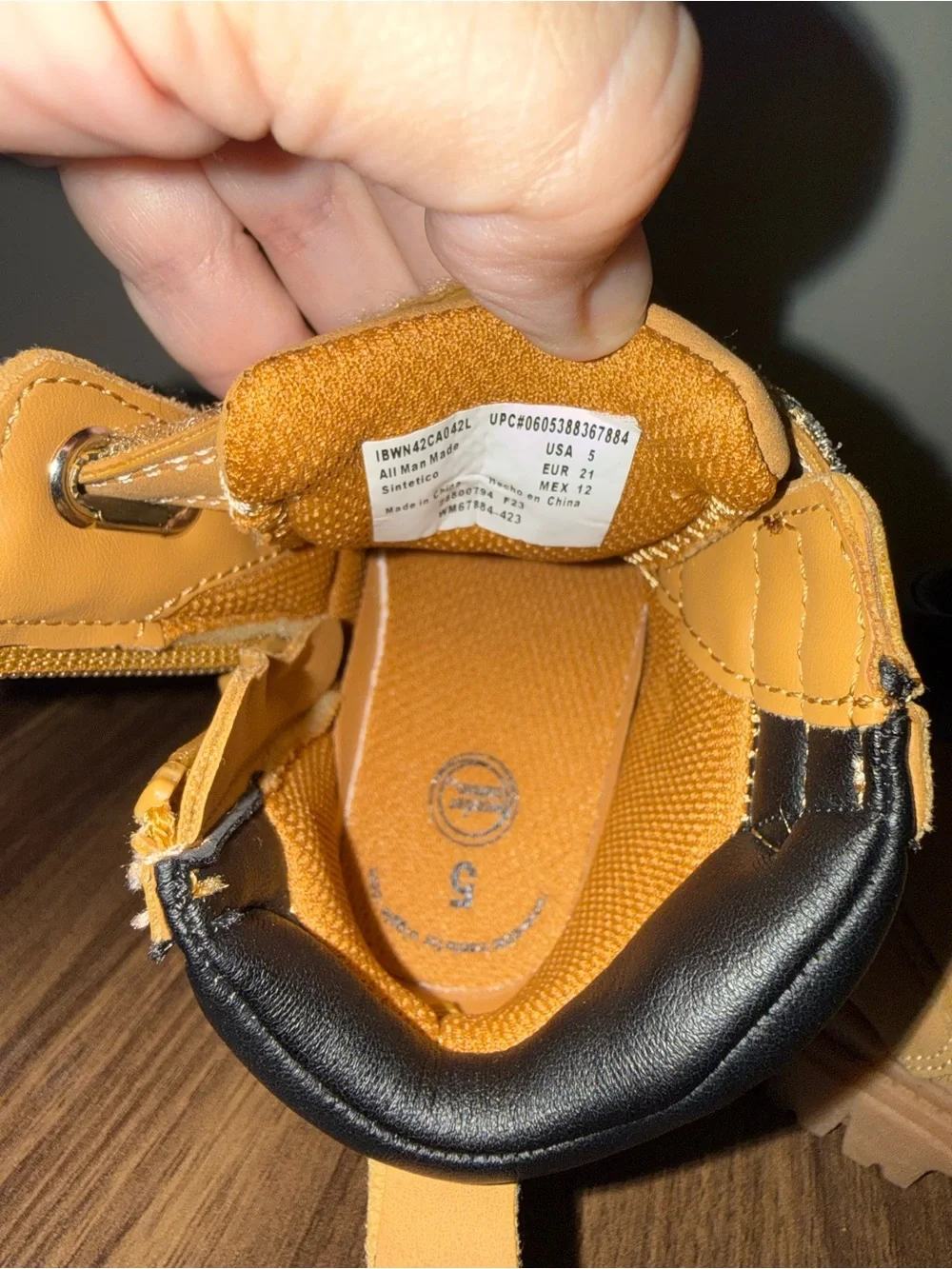 🆕NWOT wonder nation Boots baby size 5